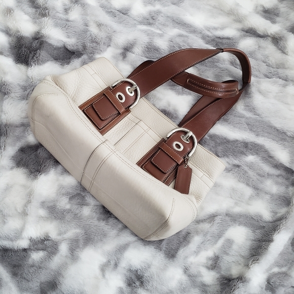 💙Vintage Coach Purse - Picture 2 of 3